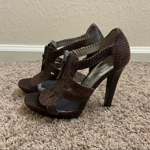 Jessica Simpson Trendy Snakeskin Heels Size 8 - Picture 1 of 5